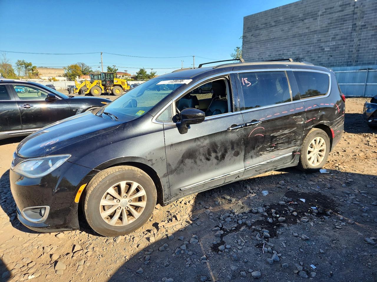 2017 CHRYSLER PACIFICA TOURING L | 2C4RC1BG7HR532782 | UPCARS