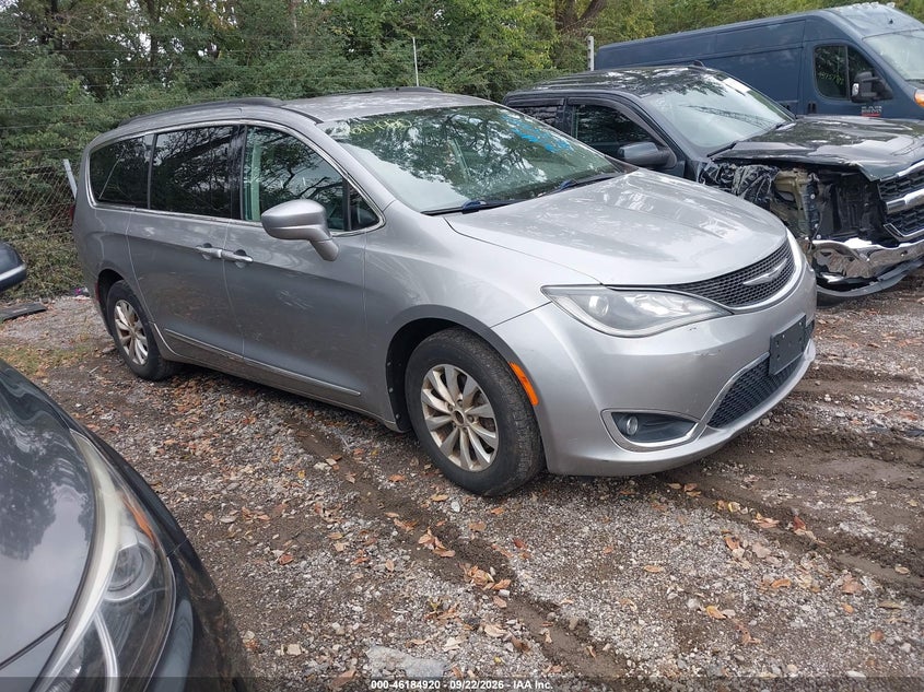 2017 CHRYSLER PACIFICA TOURING-L | 2C4RC1BG4HR687838 | UPCARS