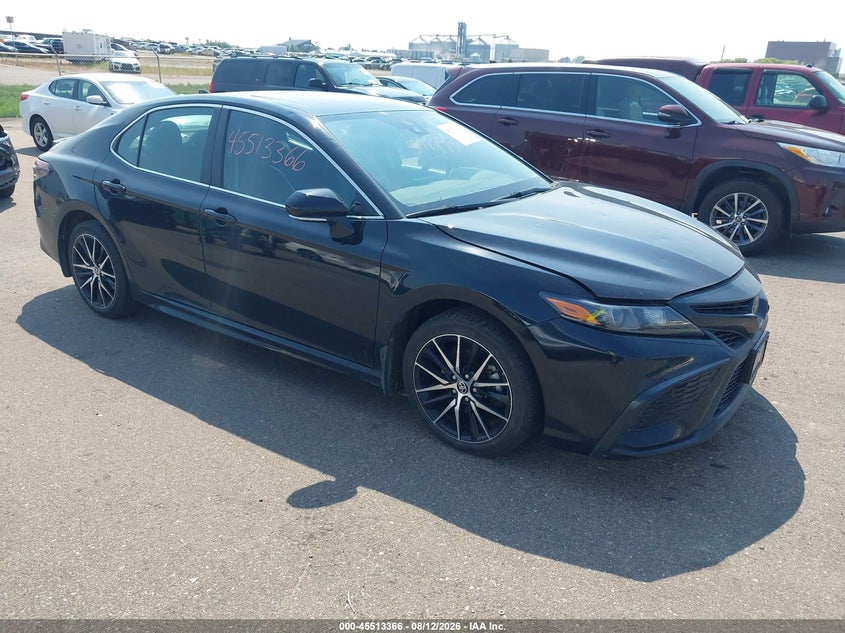 2024 TOYOTA CAMRY SE | 4T1T11AK8RU240687 | UPCARS