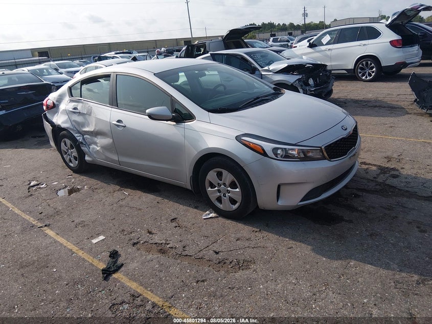 2017 KIA FORTE LX | 3KPFK4A74HE160120 | UPCARS