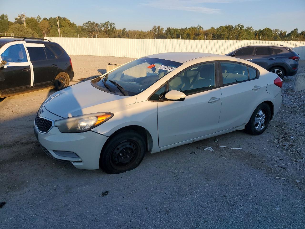 2015 KIA FORTE LX | KNAFK4A65F5379472 | UPCARS