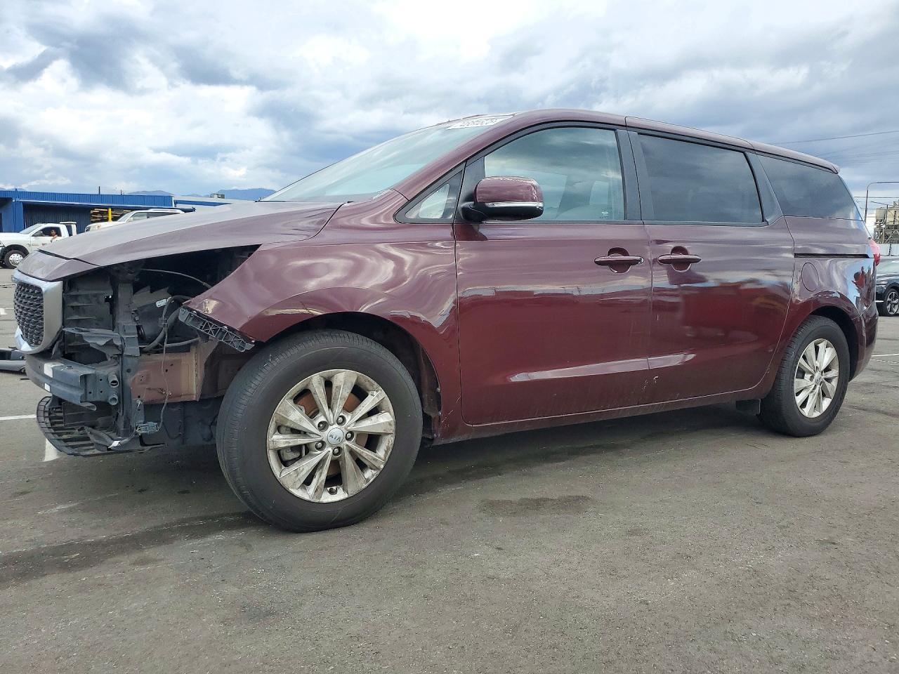 2017 KIA SEDONA LX | KNDMB5C11H6232189 | UPCARS