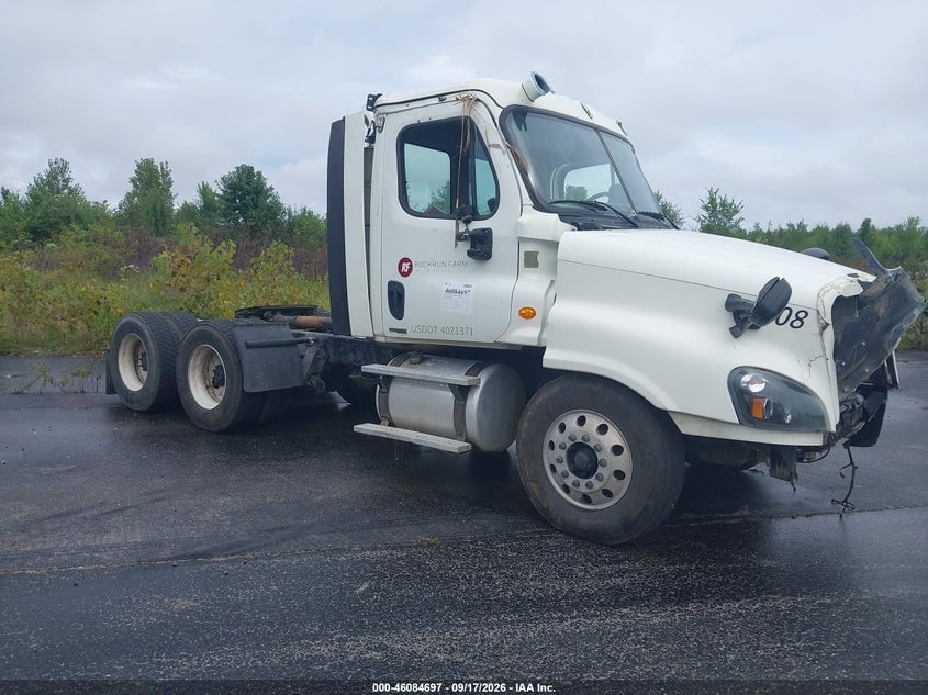 2015 FREIGHTLINER CASCADIA 125 | 3AKJGEDV7FSGG3944 | UPCARS