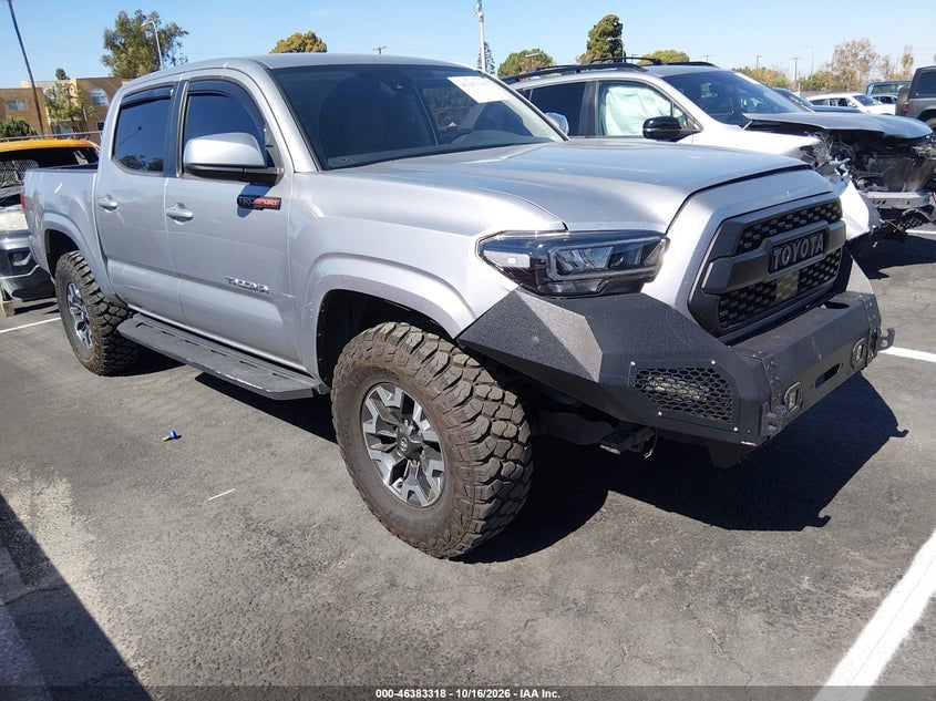 2018 TOYOTA TACOMA SR5 | 5TFAX5GN4JX125624 | UPCARS