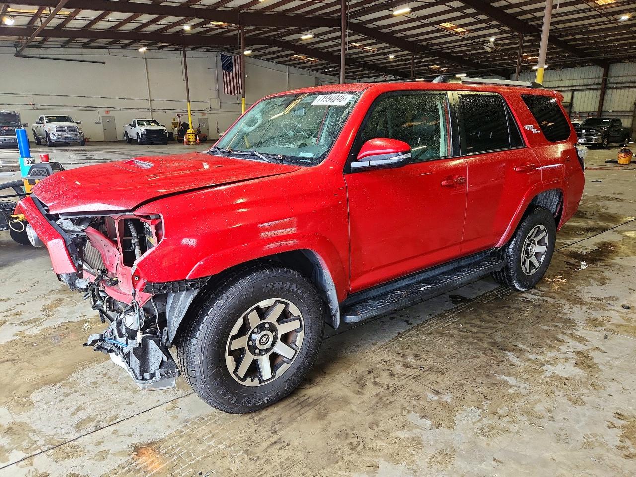 2018 TOYOTA 4RUNNER TRD OFF-ROAD PREMIUM | JTEBU5JR0J5488325 | UPCARS