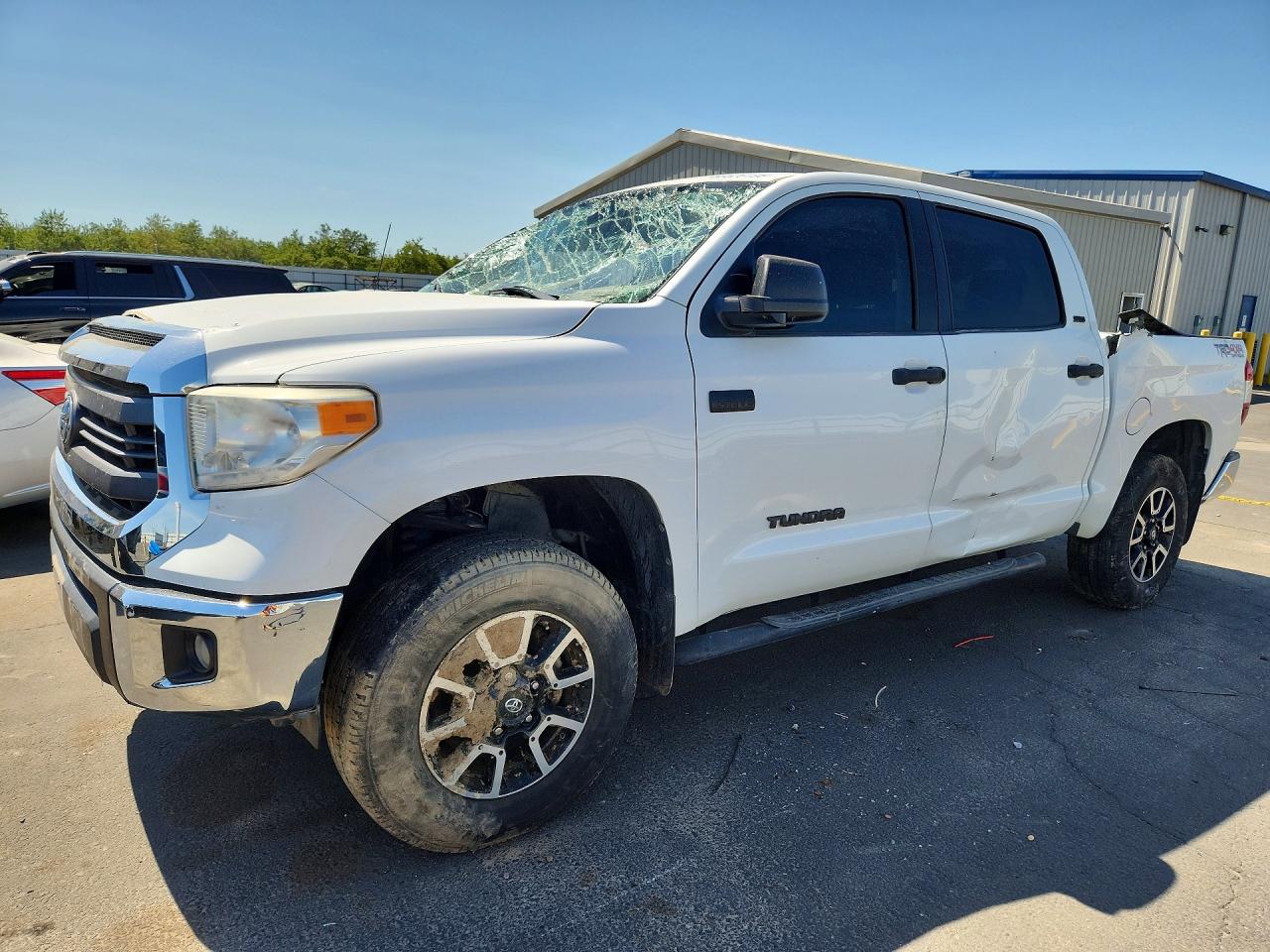 2015 TOYOTA TUNDRA SR5 | 5TFDY5F17FX478925 | UPCARS