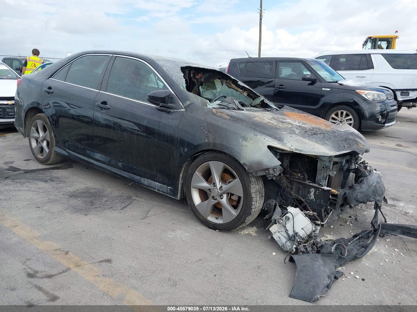2014 TOYOTA CAMRY SE SPORT | 4T1BF1FKXEU798489 | UPCARS