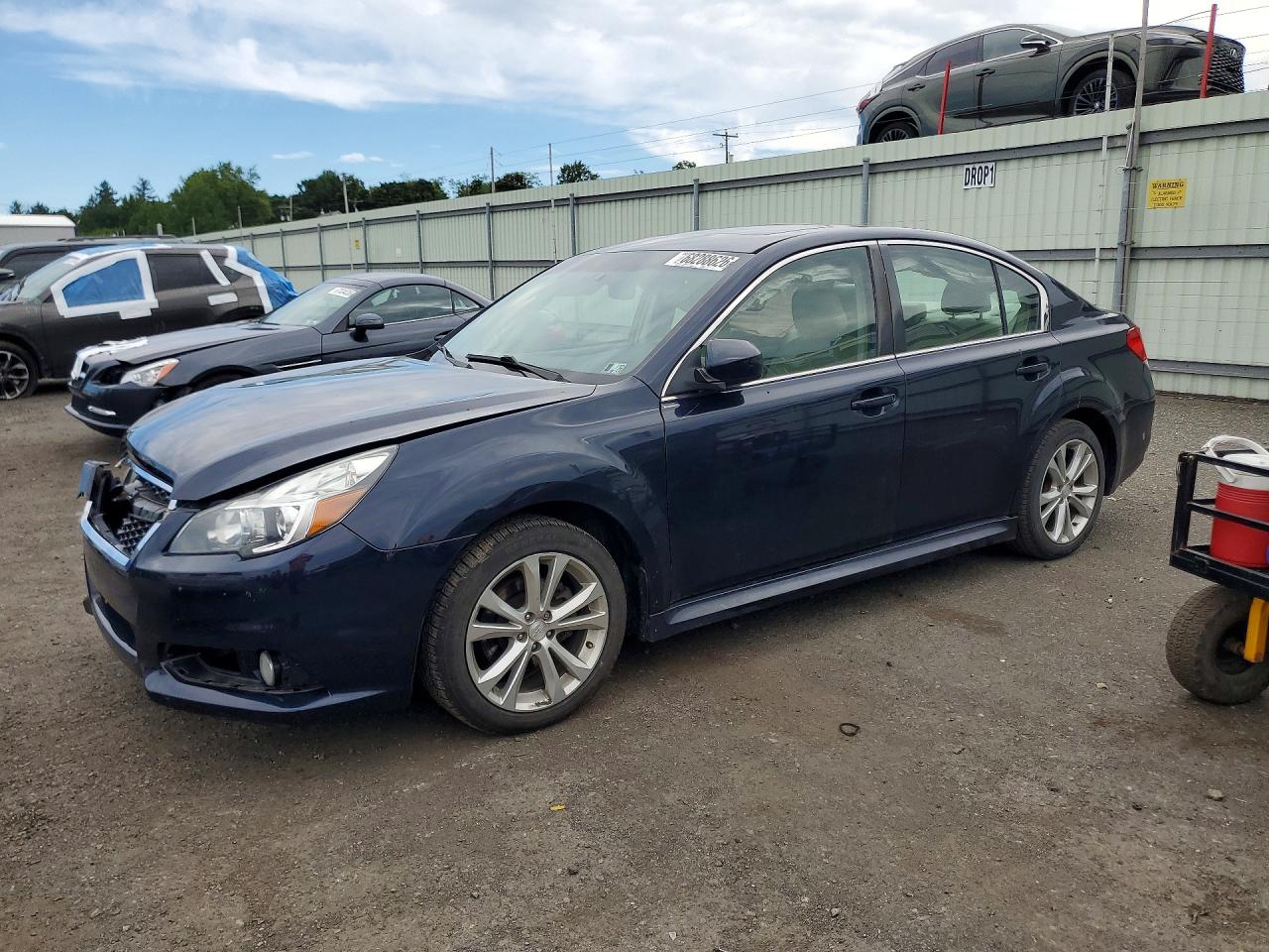2014 SUBARU LEGACY 2.5I LIMITED | 4S3BMBL64E3002736 | UPCARS