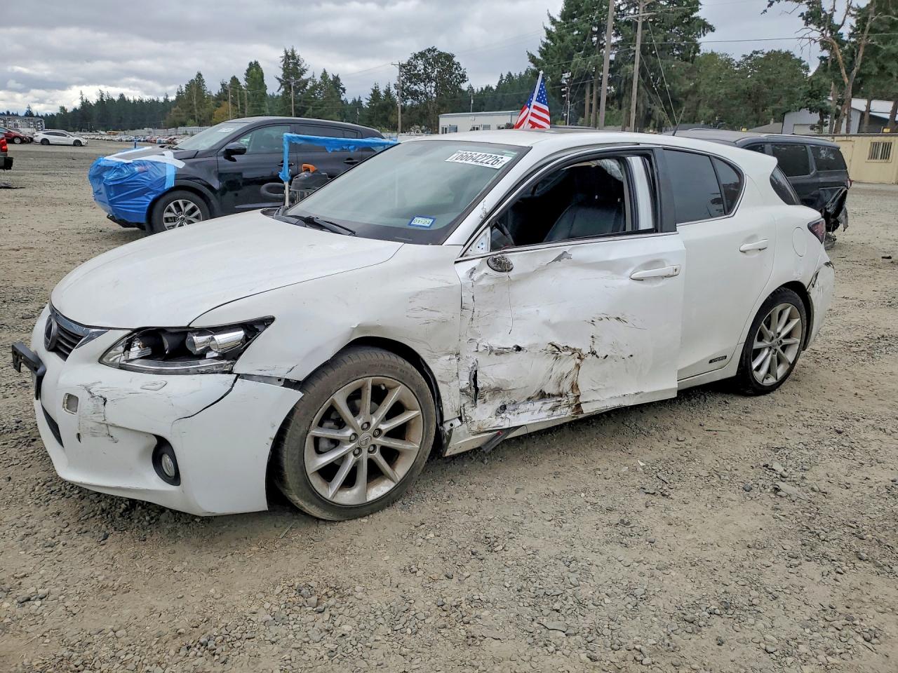 2011 LEXUS CT 200 | JTHKD5BH5B2031571 | UPCARS