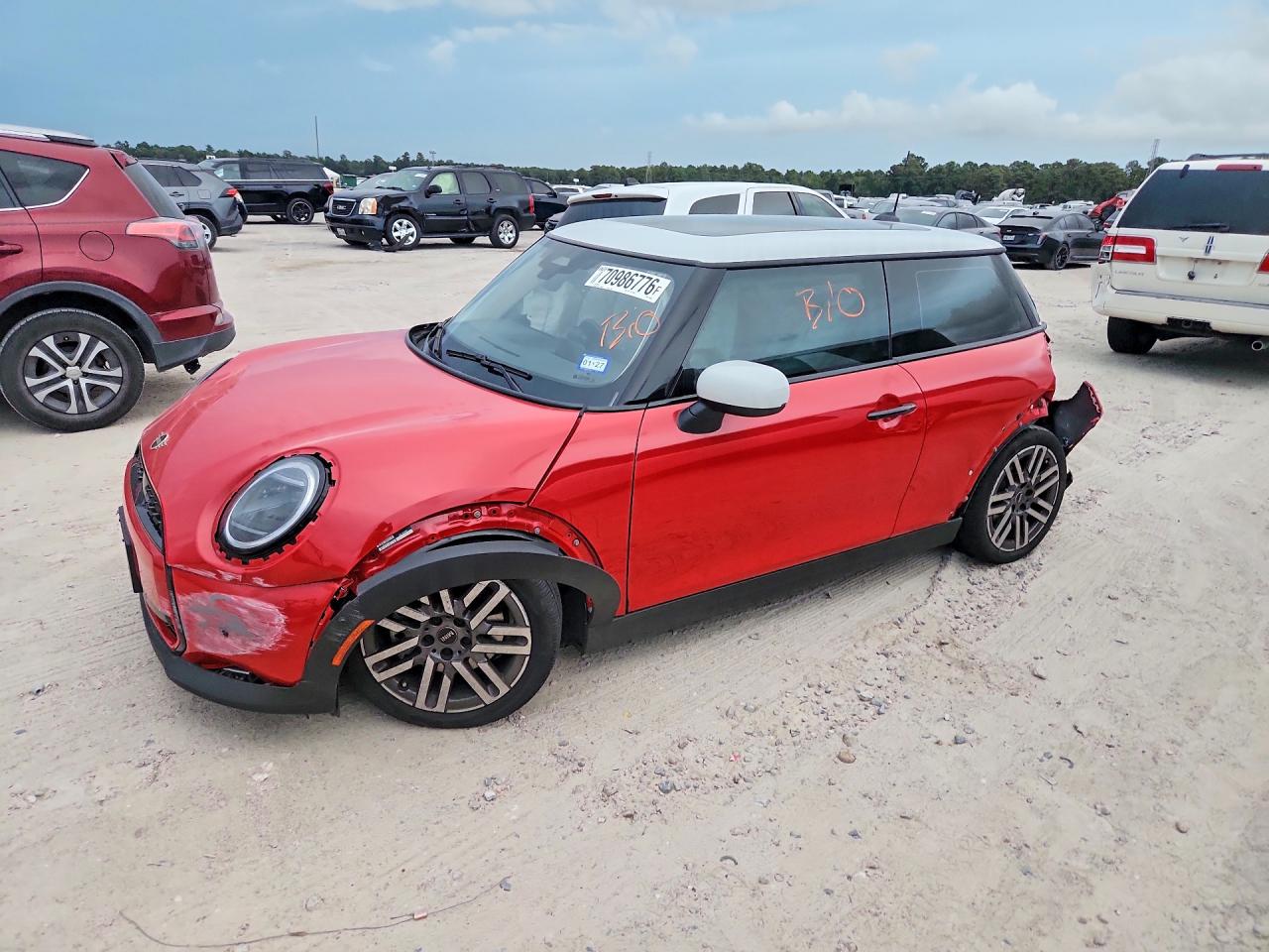2025 MINI COOPER BASE | WMW13GD07S2W34652 | UPCARS