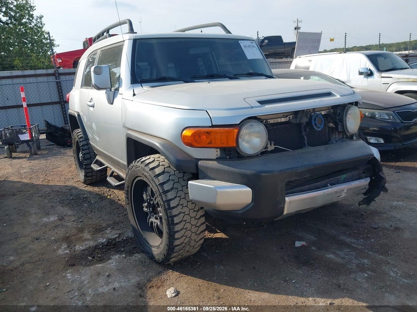 2007 TOYOTA FJ CRUISER | JTEBU11F670079184 | UPCARS