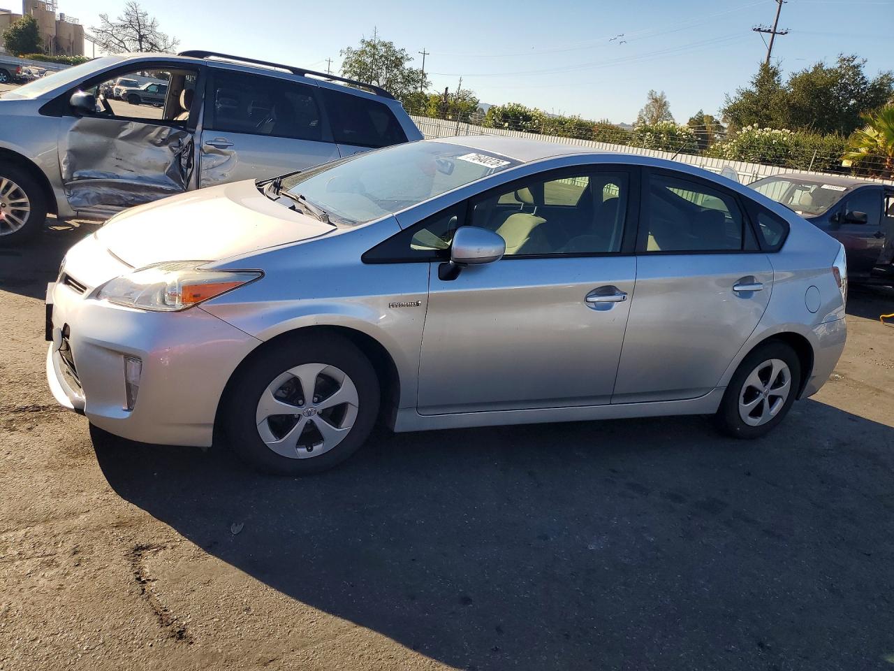 2015 TOYOTA PRIUS TWO | JTDKN3DUXF0457125 | UPCARS