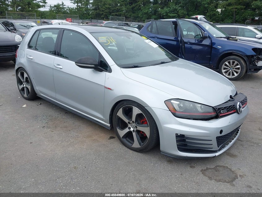 2015 VOLKSWAGEN GOLF GTI 2.0T SE 4-DOOR | 3VW5T7AU6FM011045 | UPCARS