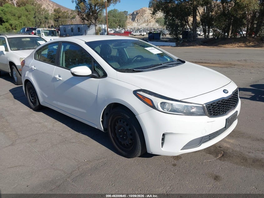 2017 KIA FORTE LX | 3KPFK4A72HE065152 | UPCARS
