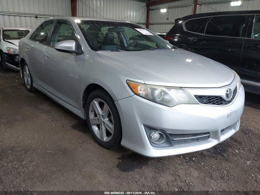 2014 TOYOTA CAMRY SE | 4T1BF1FKXEU861431 | UPCARS