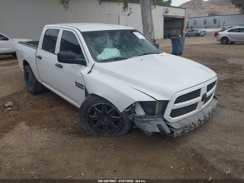 2018 RAM 1500 EXPRESS  4X2 5'7 BOX | 1C6RR6KG7JS337143 | UPCARS