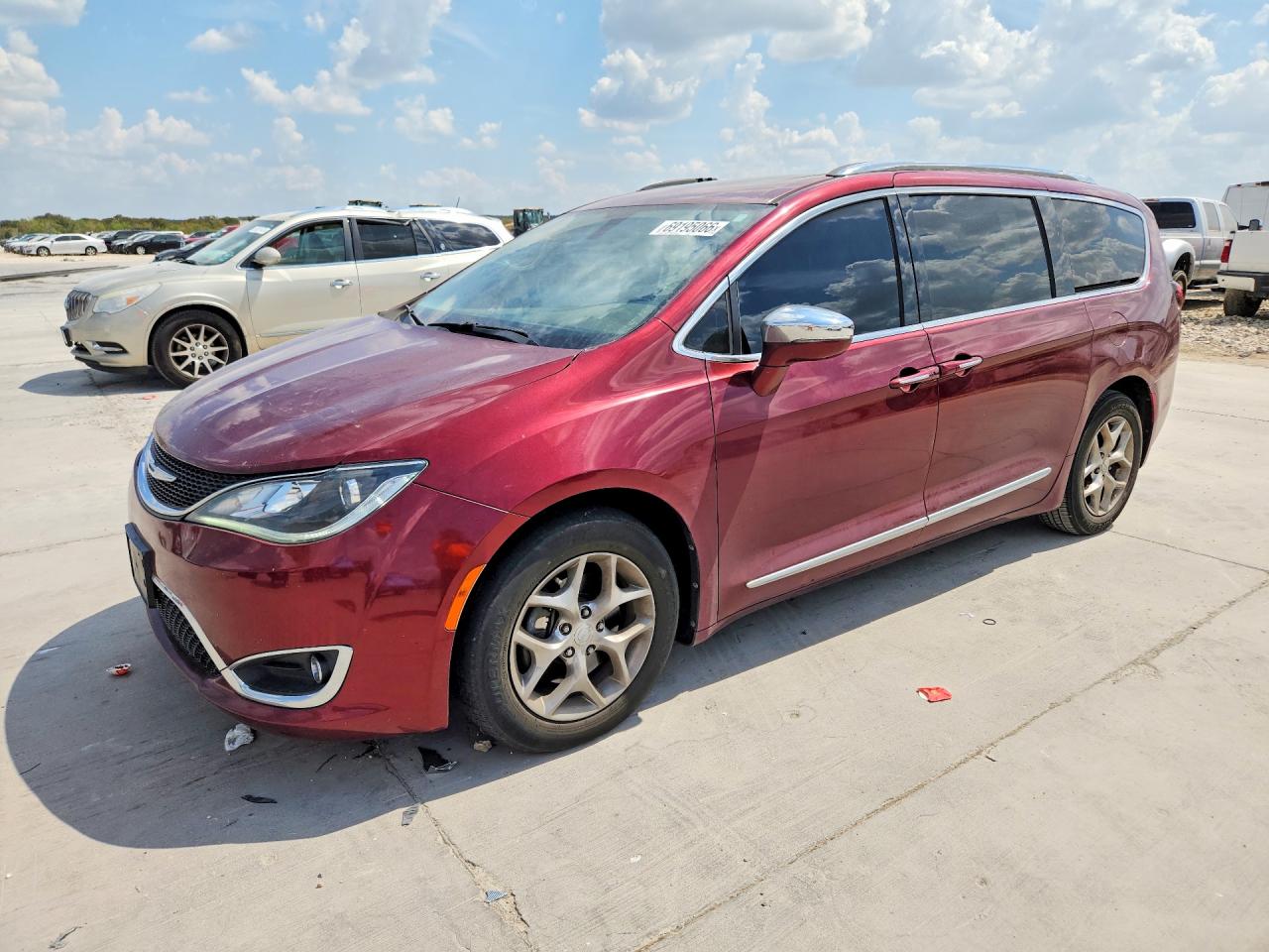 2017 CHRYSLER PACIFICA LIMITED | 2C4RC1GG0HR559640 | UPCARS