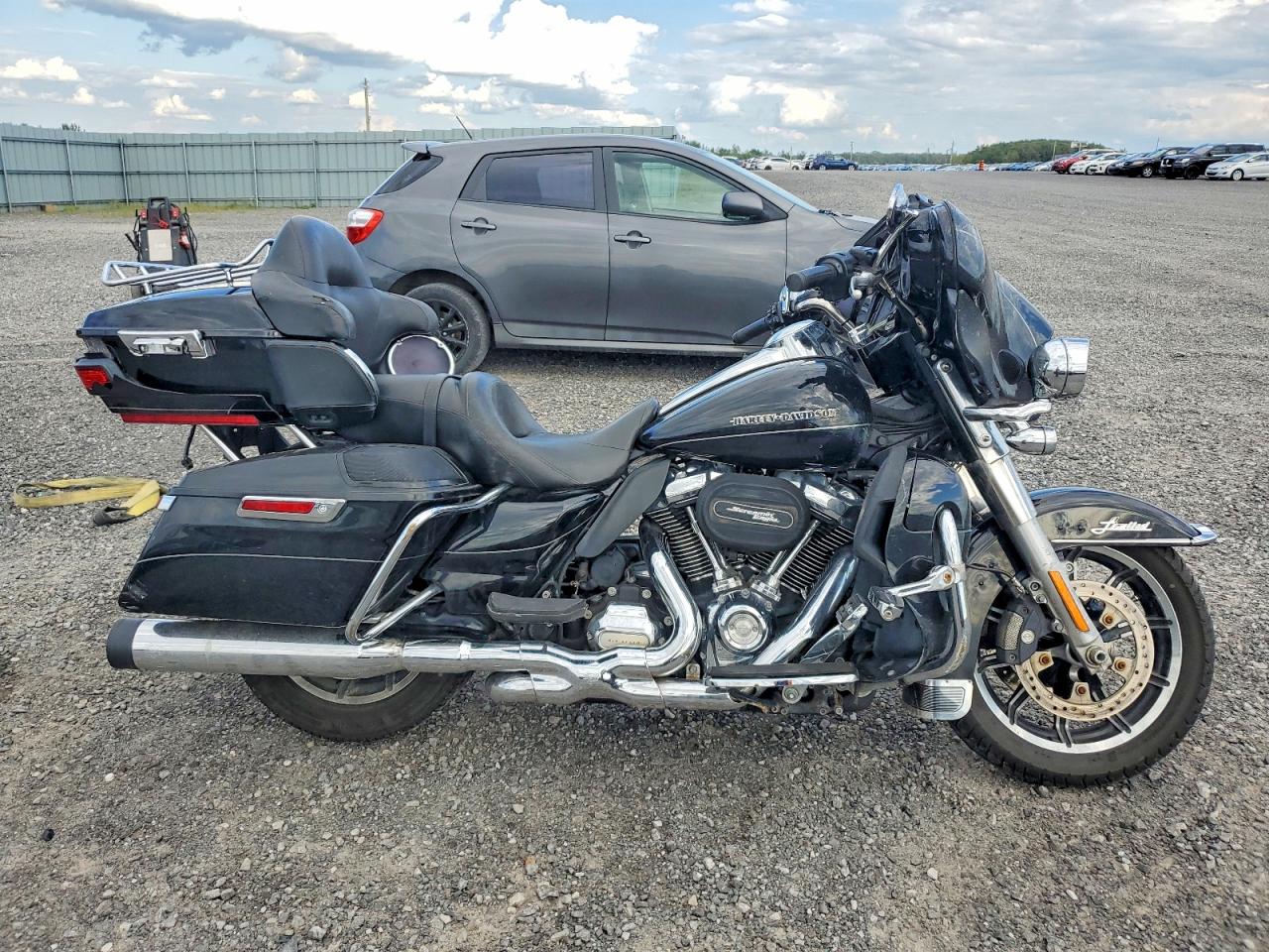2017 HARLEY-DAVIDSON FL ULTRA LIMITED | 5HD1KEDA3HB691238 | UPCARS