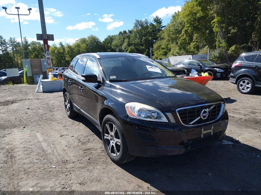 2013 VOLVO XC60 T6/T6 PLATINUM/T6 PREMIER PLUS/T6 R-DESIGN/T6 R-DESIGN PLATINUM/T6 R-DESIGN PREMIER PLUS | YV4902DZXD2459099 | UPCARS