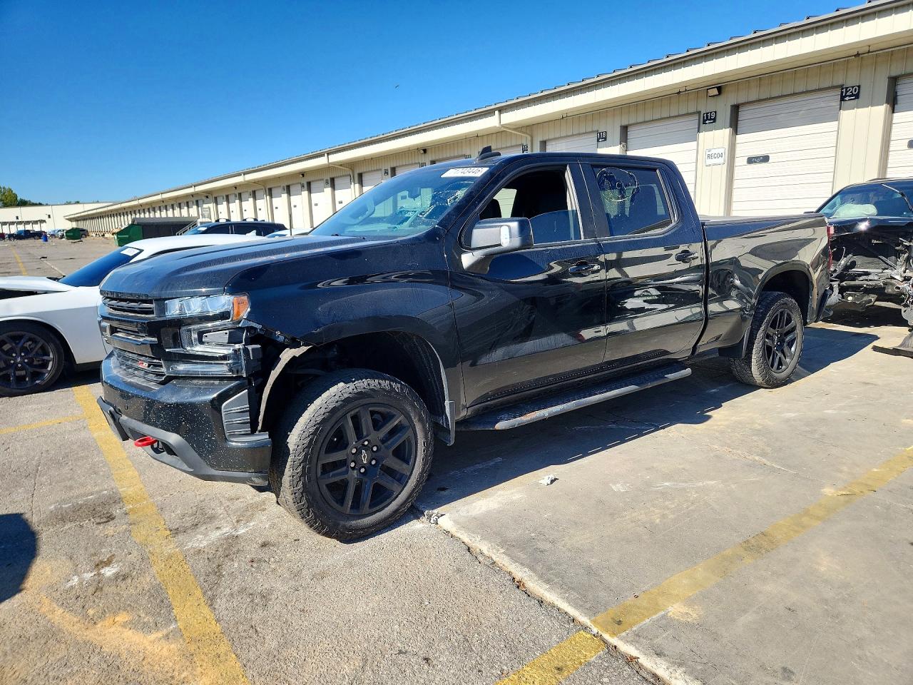 2021 CHEVROLET SILVERADO K1500 LT TRAIL BOSS | 3GCPYFEL4MG244782 | UPCARS