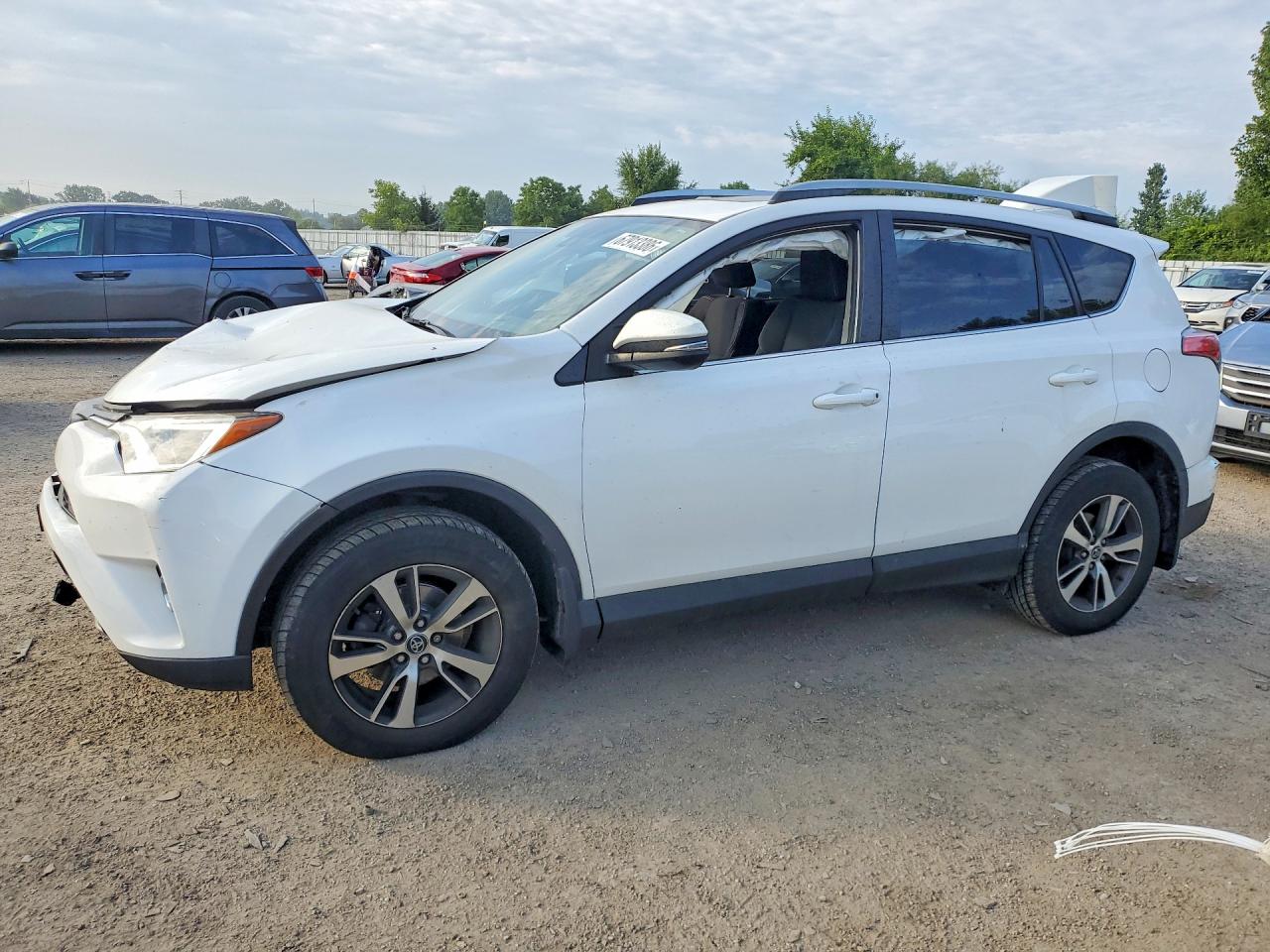 2018 TOYOTA RAV4 XLE | 2T3WFREV6JW442103 | UPCARS
