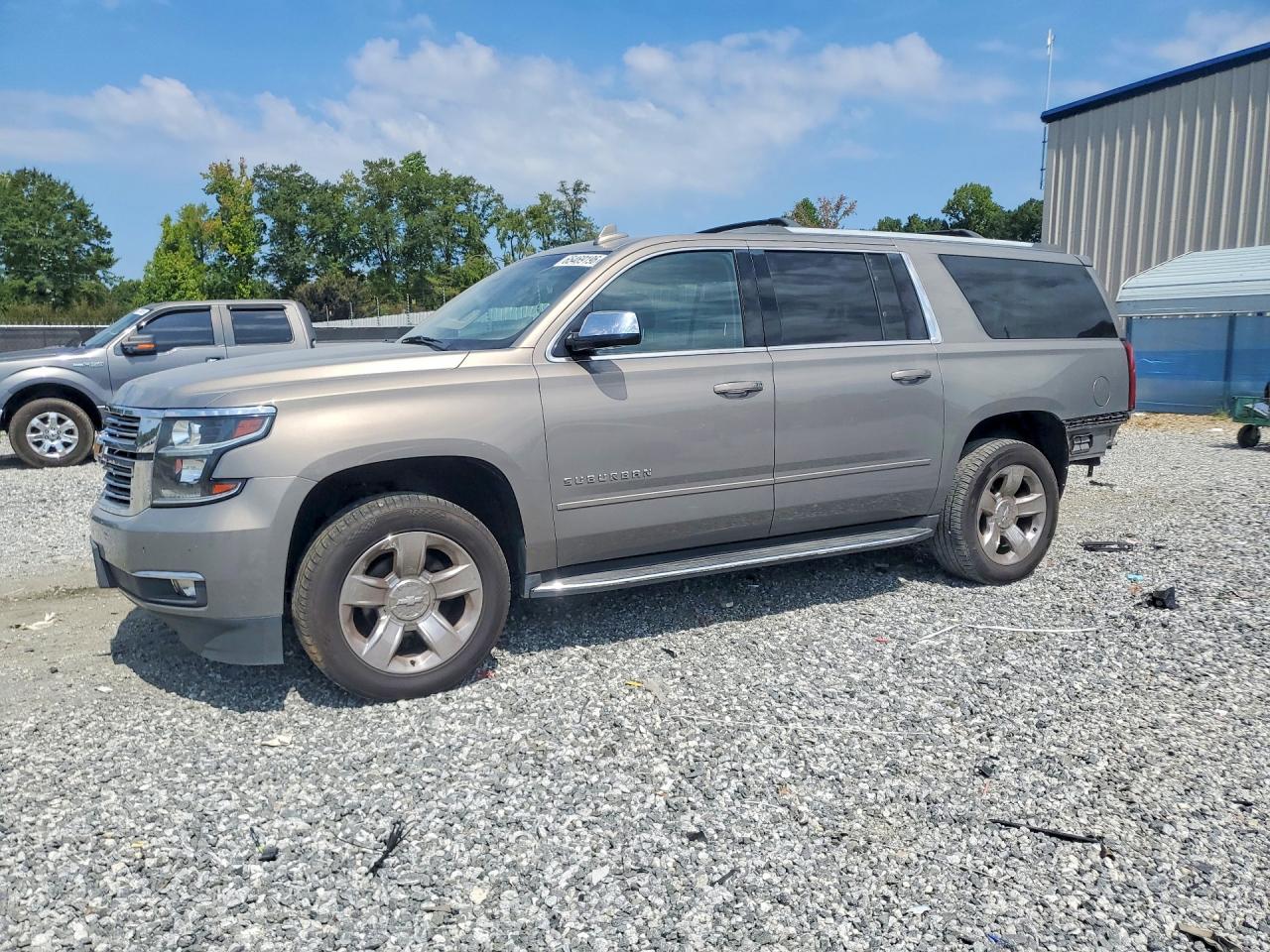 2017 CHEVROLET SUBURBAN K1500 PREMIER | 1GNSKJKC2HR248068 | UPCARS
