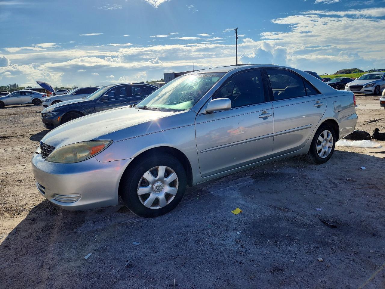 2003 TOYOTA CAMRY LE | 4T1BE32K43U788199 | UPCARS