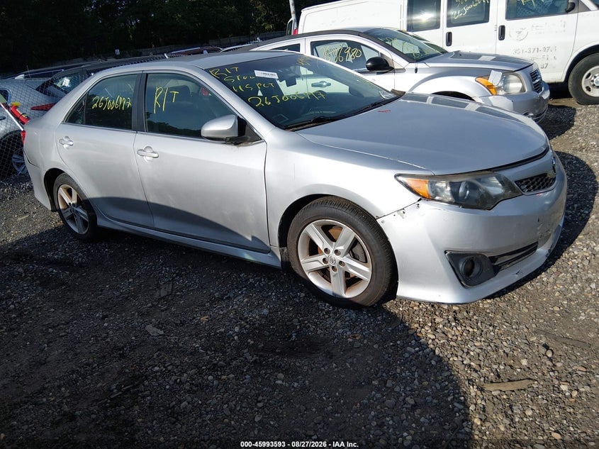 2014 TOYOTA CAMRY SE | 4T1BF1FK4EU446184 | UPCARS