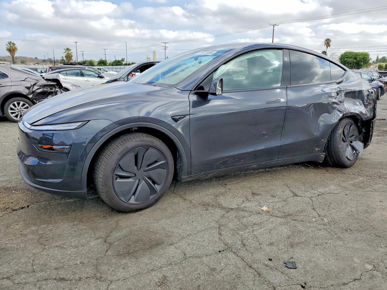 2026 TESLA MODEL Y | 7SAYGDED4TF680477 | UPCARS