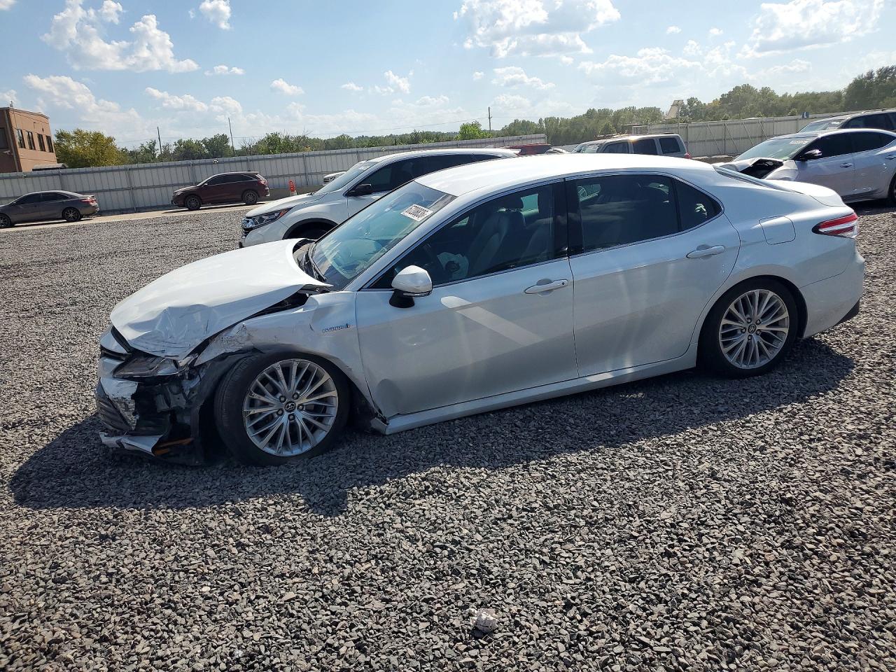 2018 TOYOTA CAMRY SOLA XLE | 4T1B21HK2JU509222 | UPCARS
