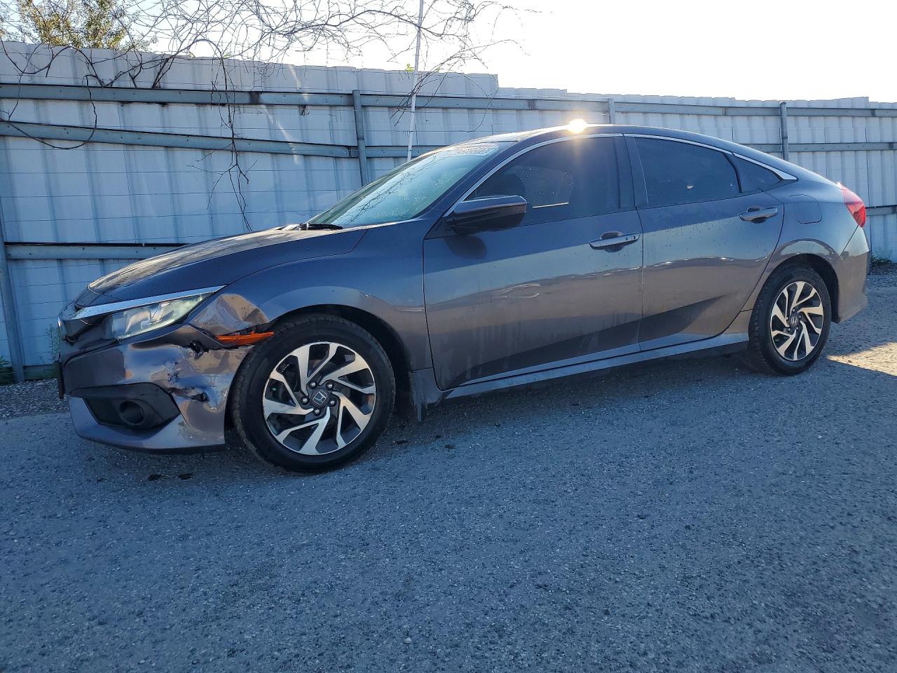 2018 HONDA CIVIC EX | 2HGFC2F86JH024585 | UPCARS