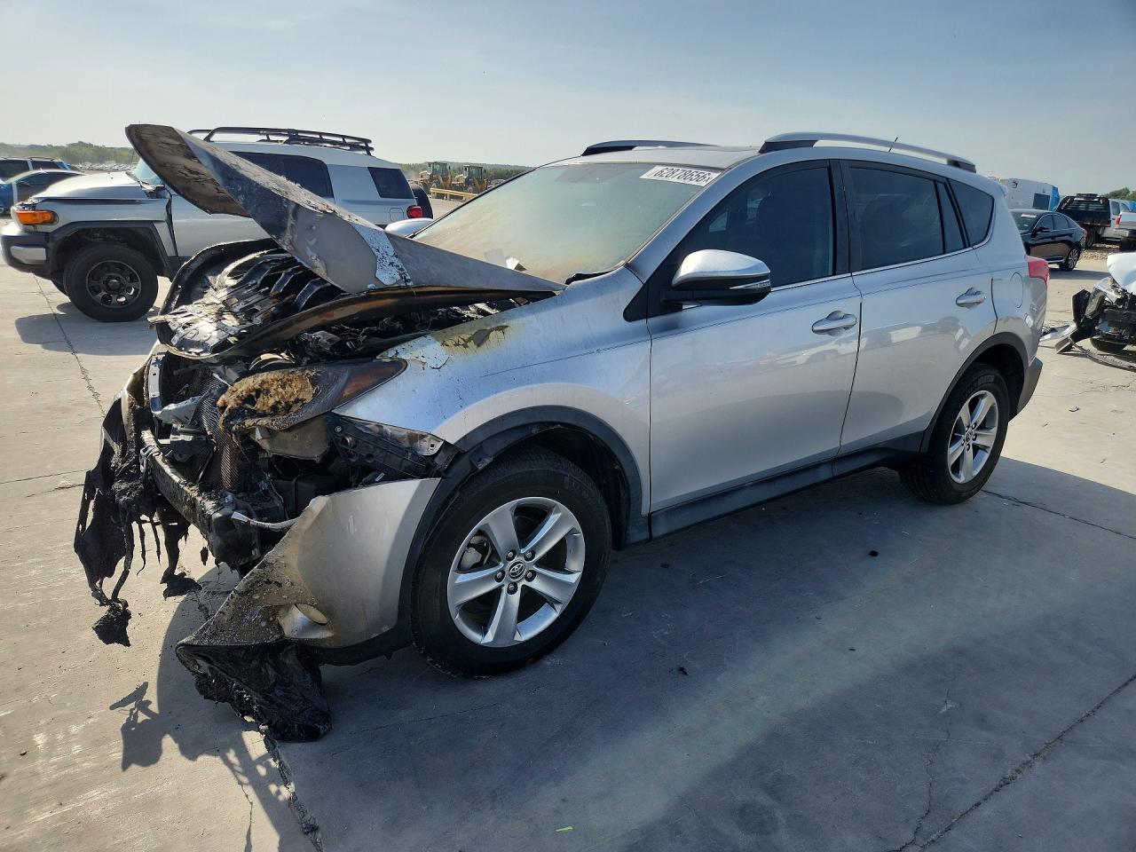 2015 TOYOTA RAV4 XLE | 2T3WFREV6FW160471 | UPCARS