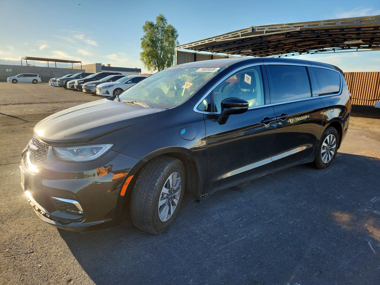 2023 CHRYSLER PACIFICA HYBRID TOURING L | 2C4RC1L74PR632562 | UPCARS