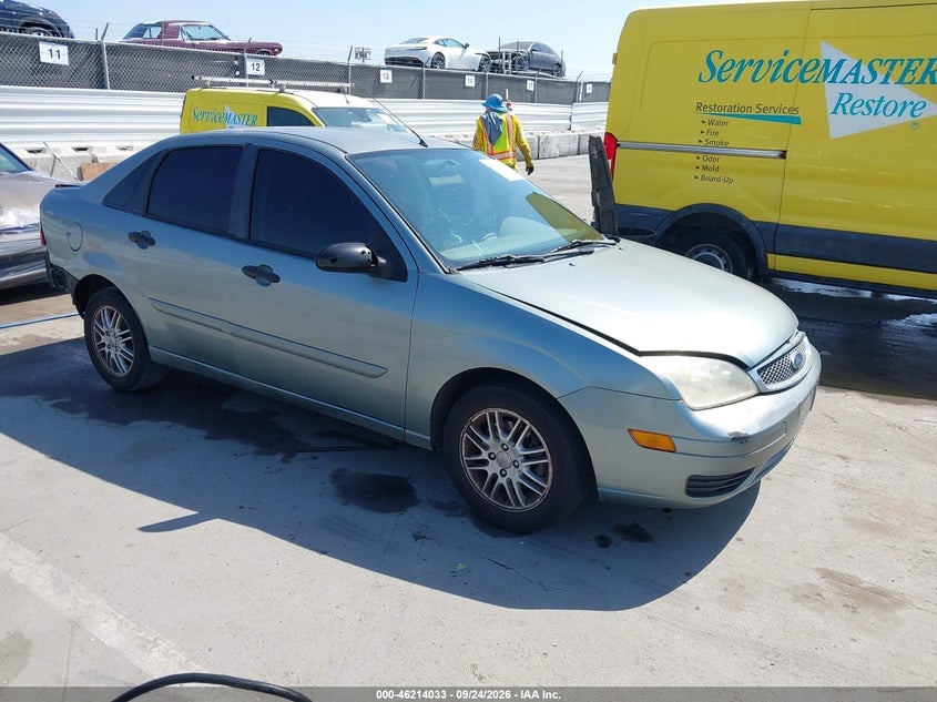 2005 FORD FOCUS ZX4 | 1FAFP34N35W224368 | UPCARS
