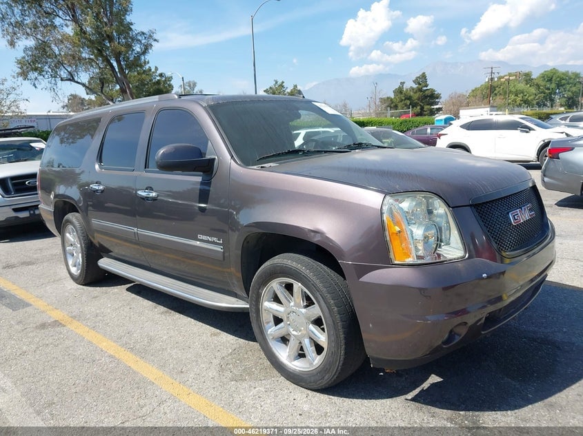 2011 GMC YUKON XL 1500 DENALI | 1GKS1MEF5BR273173 | UPCARS