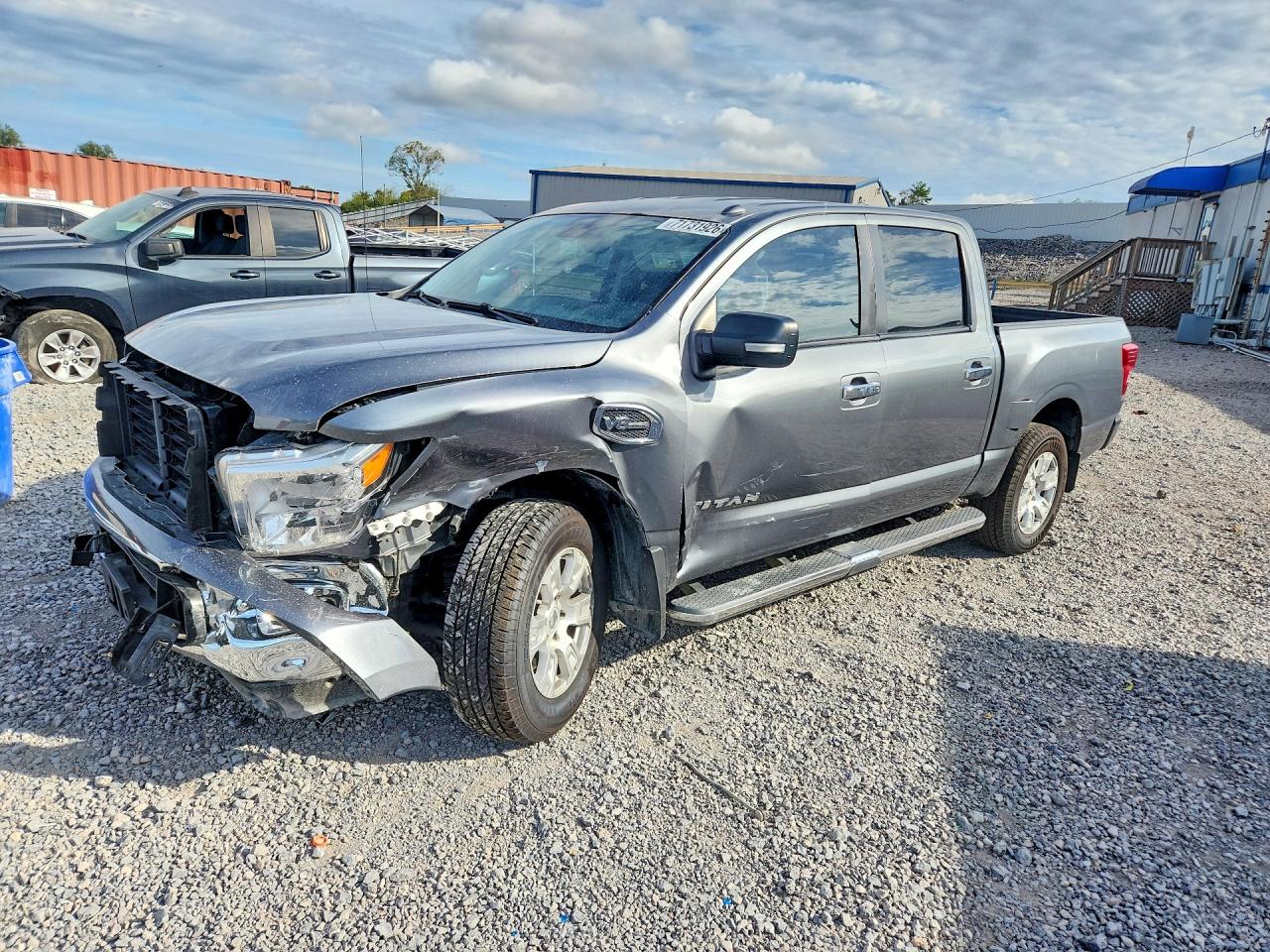 2017 NISSAN TITAN SV | 1N6AA1E64HN536465 | UPCARS