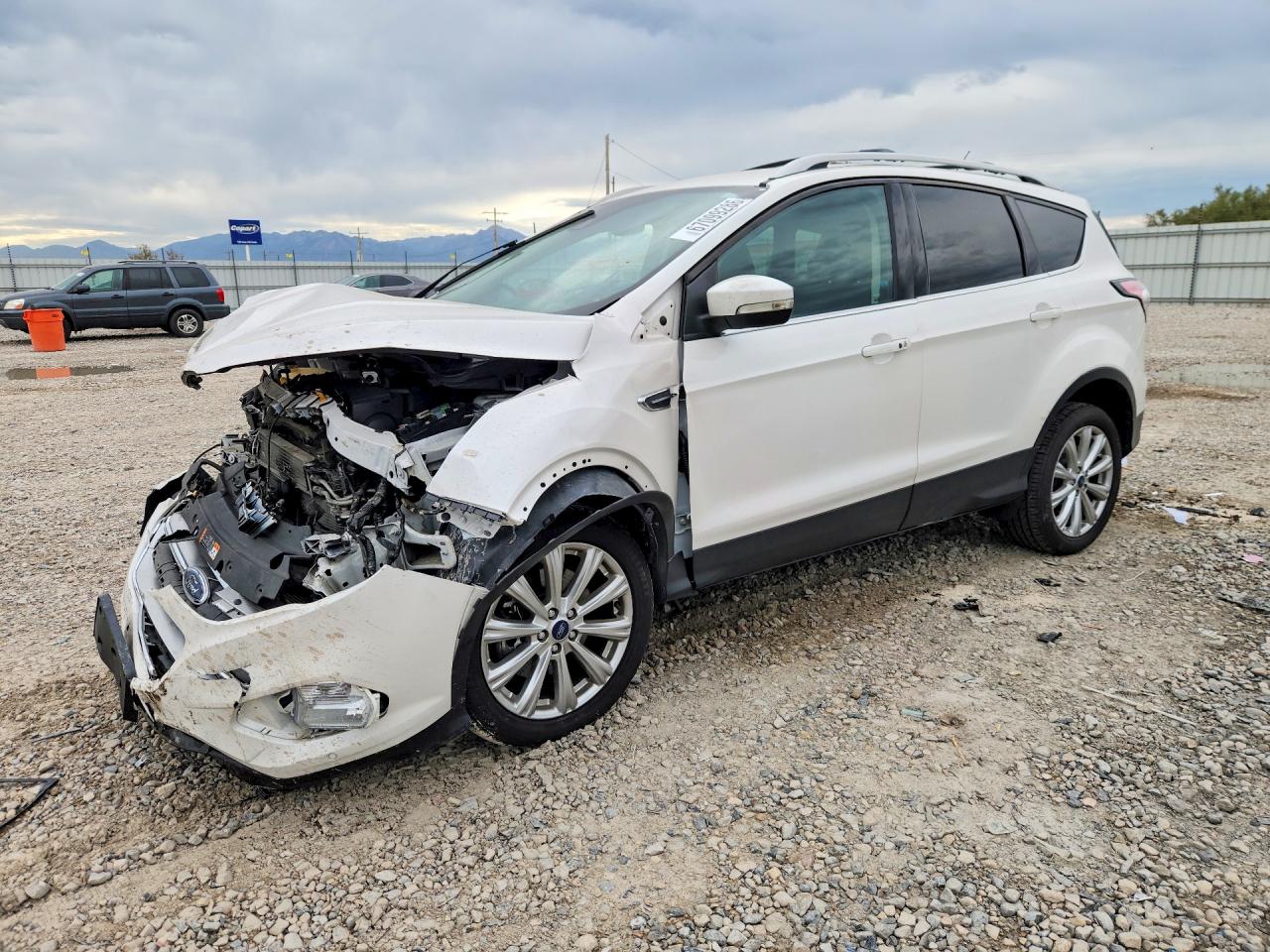2017 FORD ESCAPE TITANIUM | 1FMCU9J91HUB62576 | UPCARS