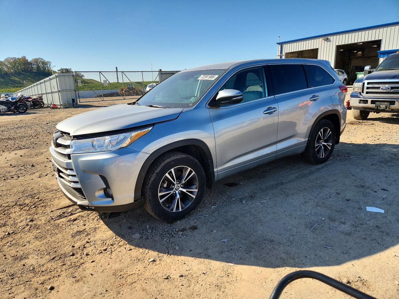 2018 TOYOTA HIGHLANDER LE PLUS | 5TDBZRFH6JS835650 | UPCARS