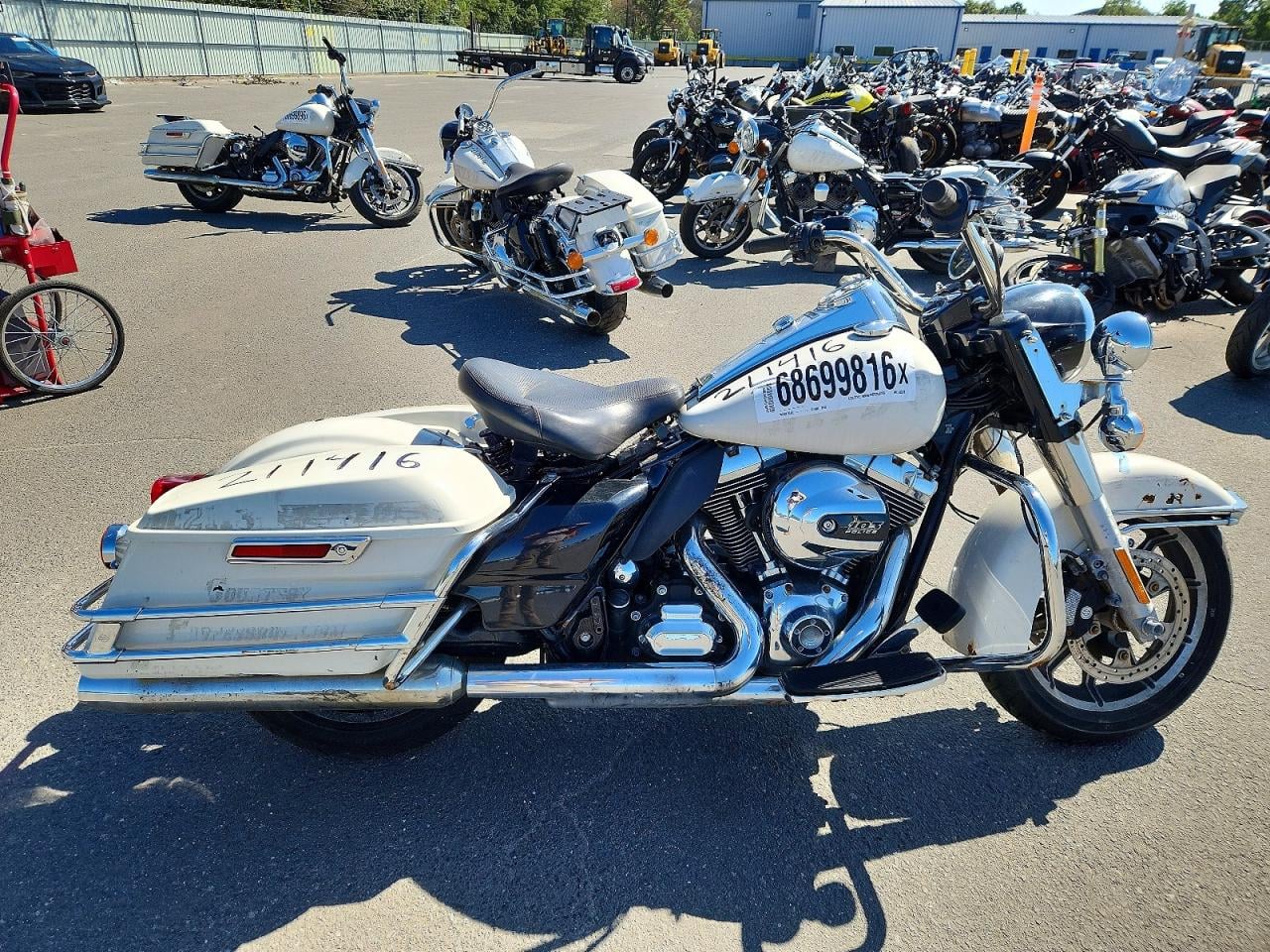 2016 HARLEY-DAVIDSON FL POLICE ROAD KING | 1HD1FHM16GB633216 | UPCARS