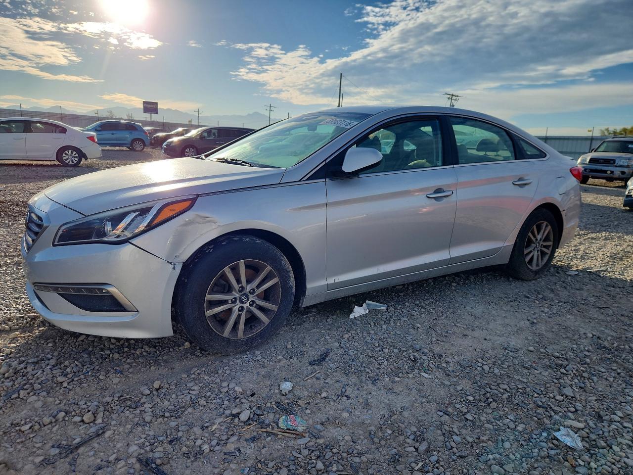 2015 HYUNDAI SONATA SE | 5NPE24AF0FH003986 | UPCARS