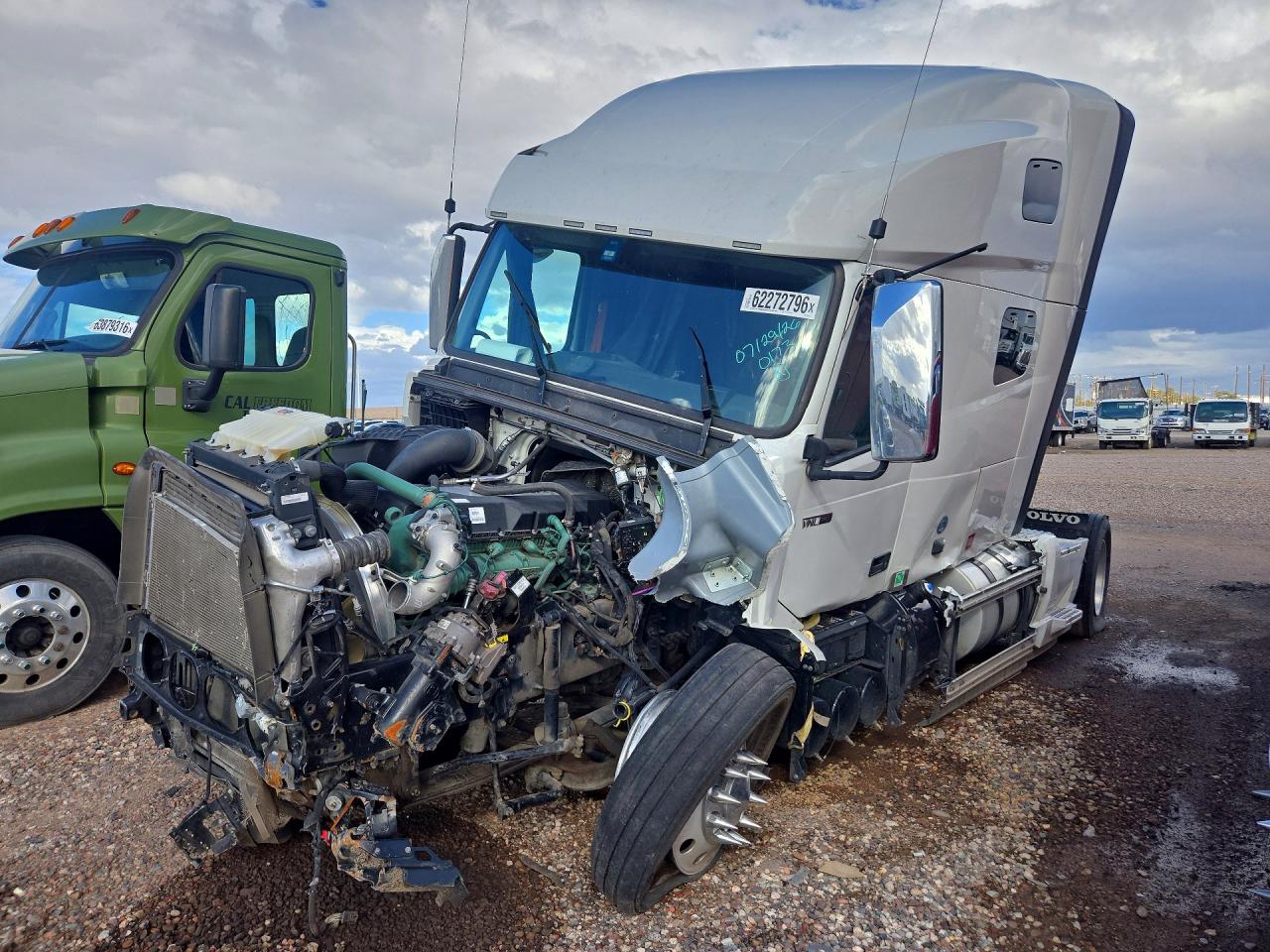 2024 VOLVO VNL | 4V4NC9EH2RN660173 | UPCARS