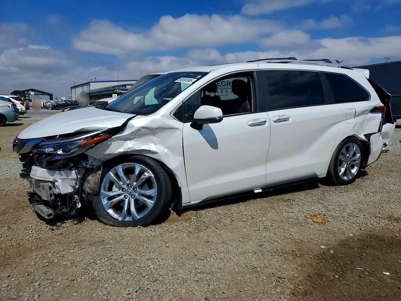 2024 TOYOTA SIENNA PLATINUM 7-PASSENGER | 5TDERKEC7RS223110 | UPCARS