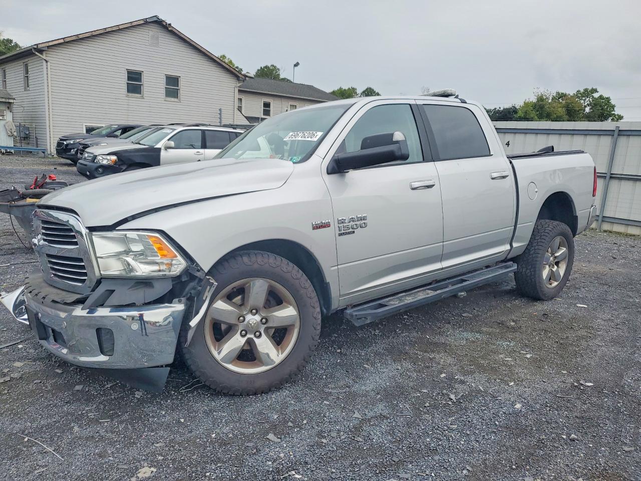 2019 RAM 1500 SLT | 1C6RR7LT1KS559793 | UPCARS