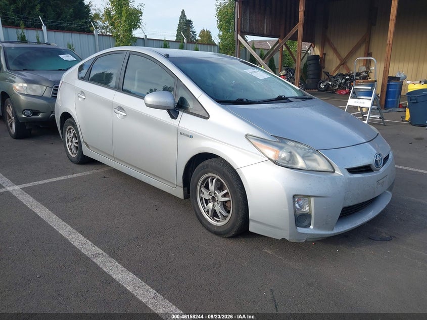 2011 TOYOTA PRIUS TWO | JTDKN3DU6B0246739 | UPCARS