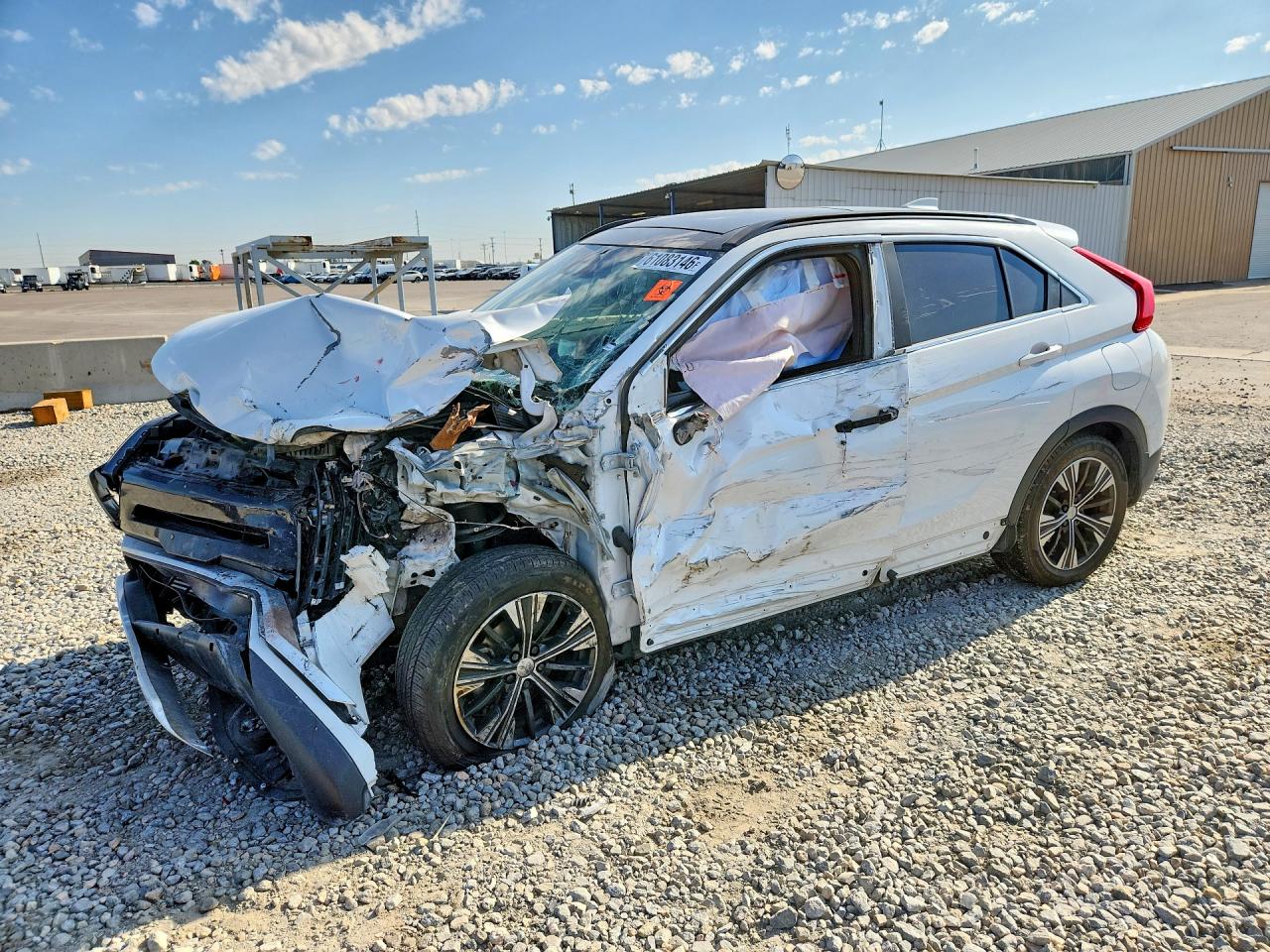 2018 MITSUBISHI ECLIP SE/SEL | JA4AT5AA5JZ041540 | UPCARS