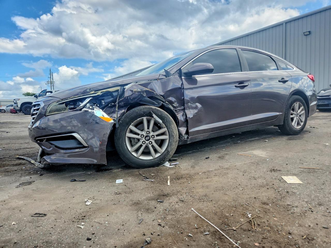 2015 HYUNDAI SONATA SE | 5NPE24AFXFH258046 | UPCARS