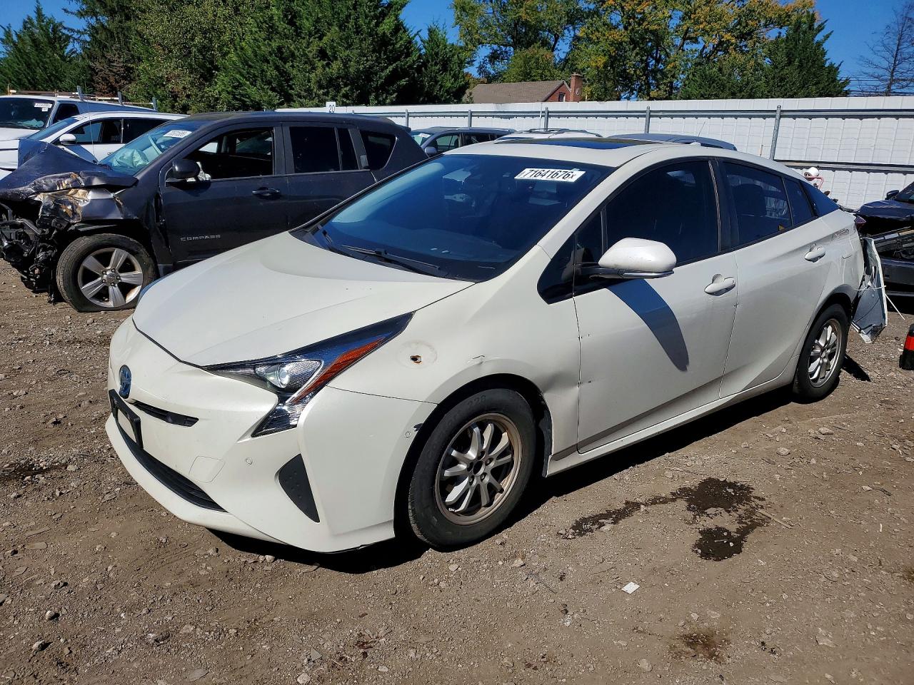 2018 TOYOTA PRIUS FOUR | JTDKARFU4J3548698 | UPCARS