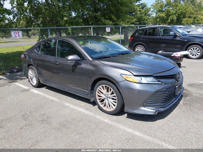 2019 TOYOTA CAMRY XLE | 4T1B11HK4KU697830 | UPCARS