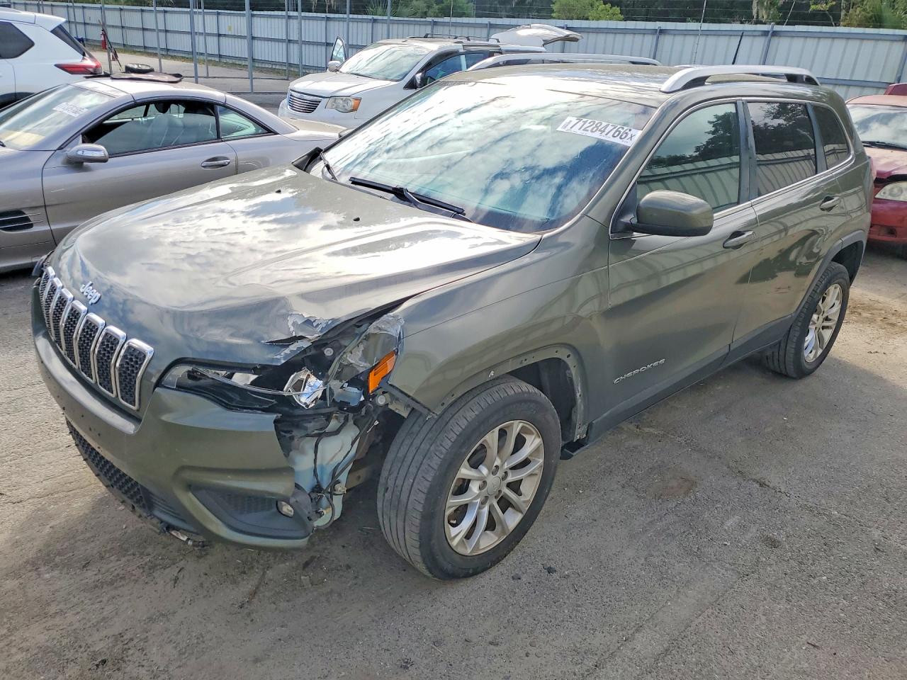 2019 JEEP GRAND CHER LATITUDE | 1C4PJLCB6KD326133 | UPCARS