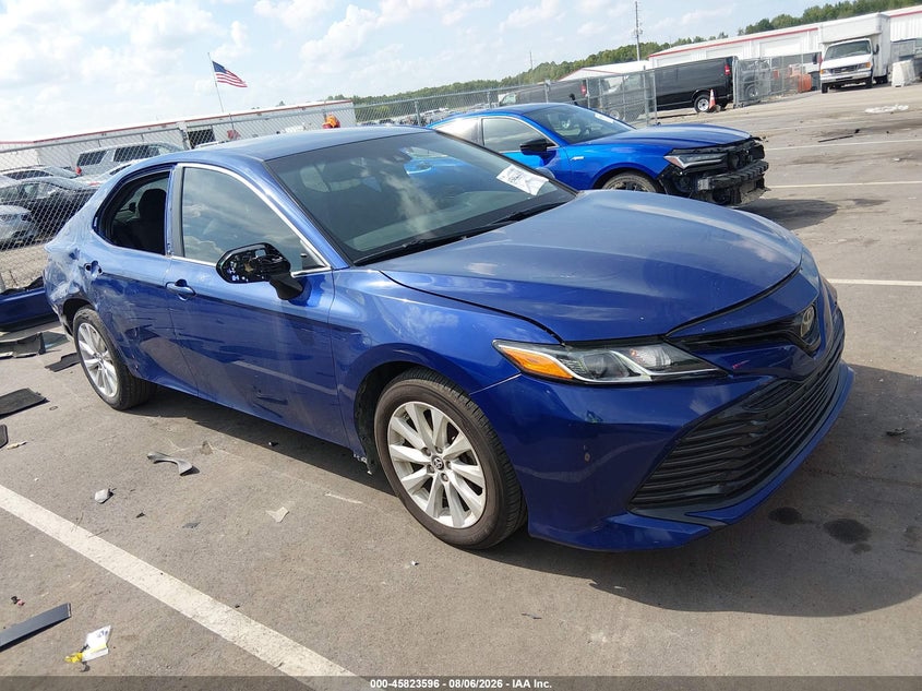 2018 TOYOTA CAMRY LE | 4T1B11HK6JU659806 | UPCARS